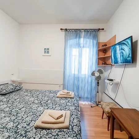 Nono Stari Grad (Hvar)